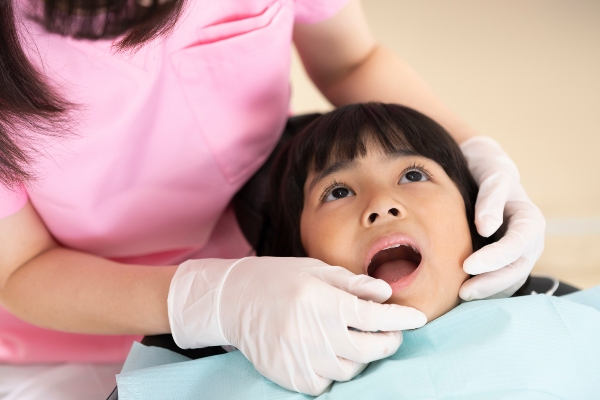 When Should You Talk To A Dentist About Dental Injury Treatment For Children?